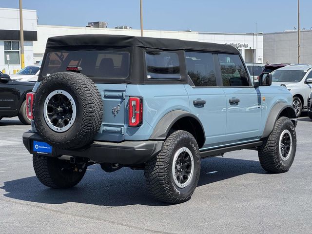 2022 Ford Bronco Badlands Image 3 of 25
