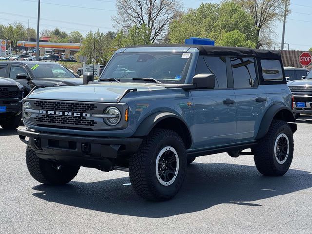 2022 Ford Bronco Badlands Image 1 of 25