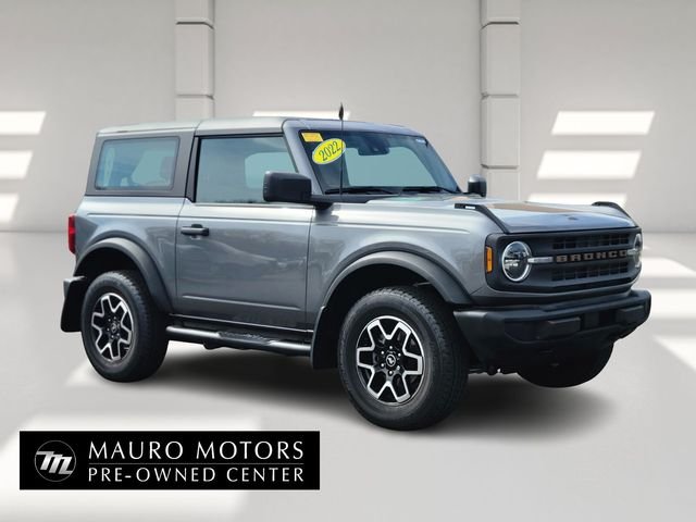 2022 Ford Bronco Base Image 3 of 29