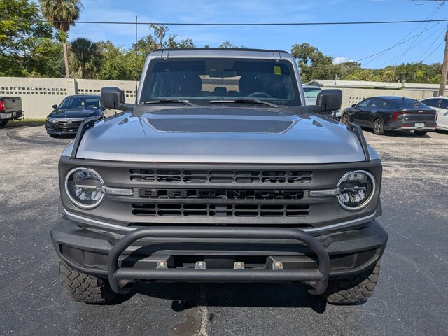 2022 Ford Bronco Base Image 2 of 26