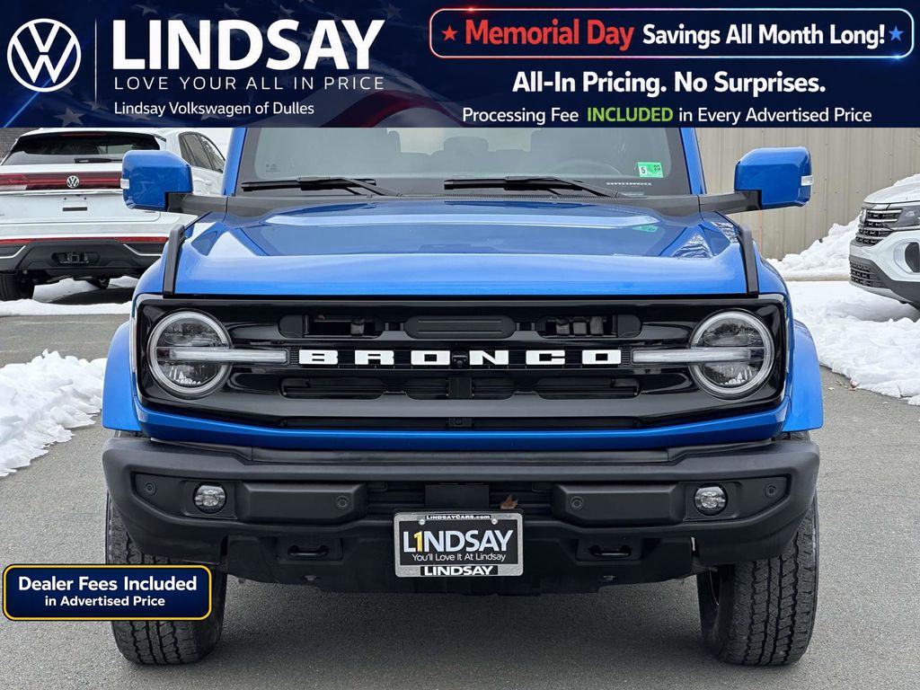 2022 Ford Bronco Outer Banks Image 2 of 28