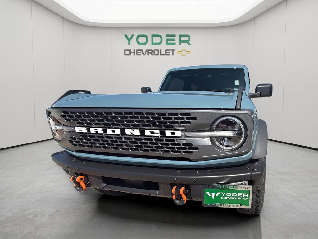 2022 Ford Bronco Base Image 3 of 58