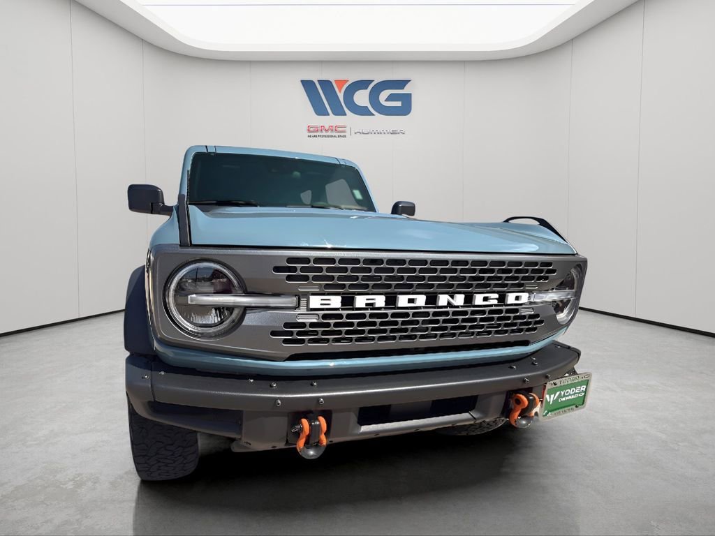 2022 Ford Bronco Base Image 2 of 58