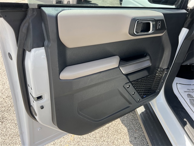 Vehicle image 29 of 34