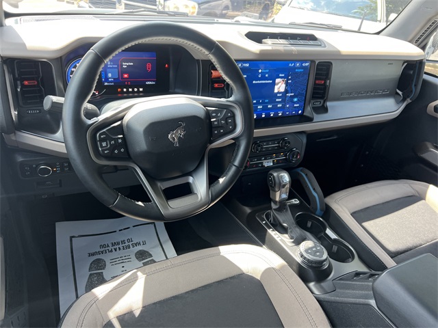 Vehicle image 20 of 34