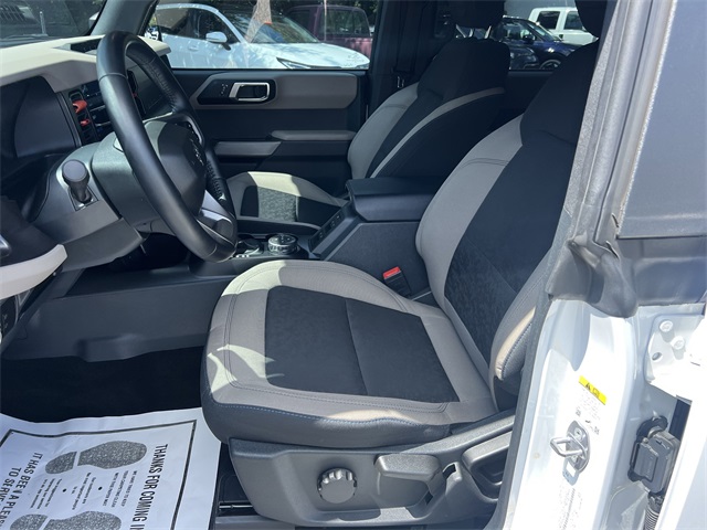 Vehicle image 16 of 34
