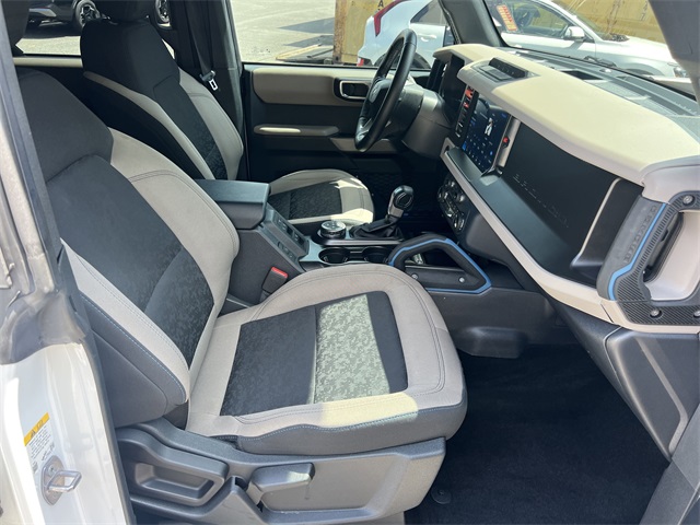 Vehicle image 18 of 34