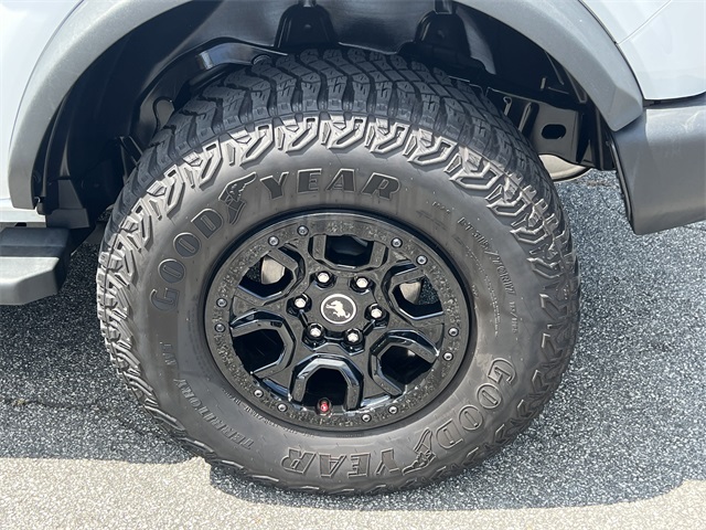 Vehicle image 11 of 34