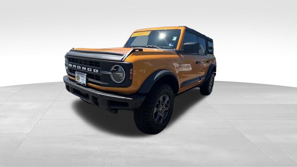 2022 Ford Bronco Black Diamond Image 1 of 25