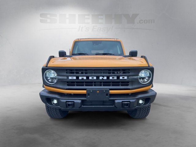 2022 Ford Bronco Black Diamond Image 3 of 35