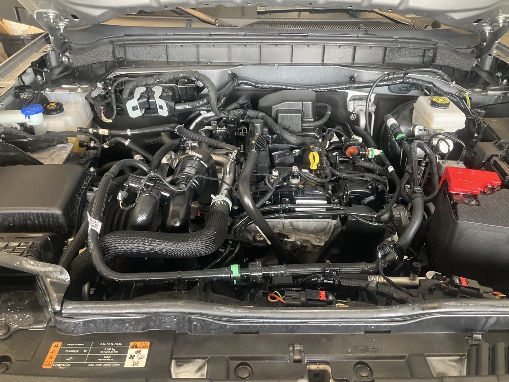 Vehicle image 8 of 25