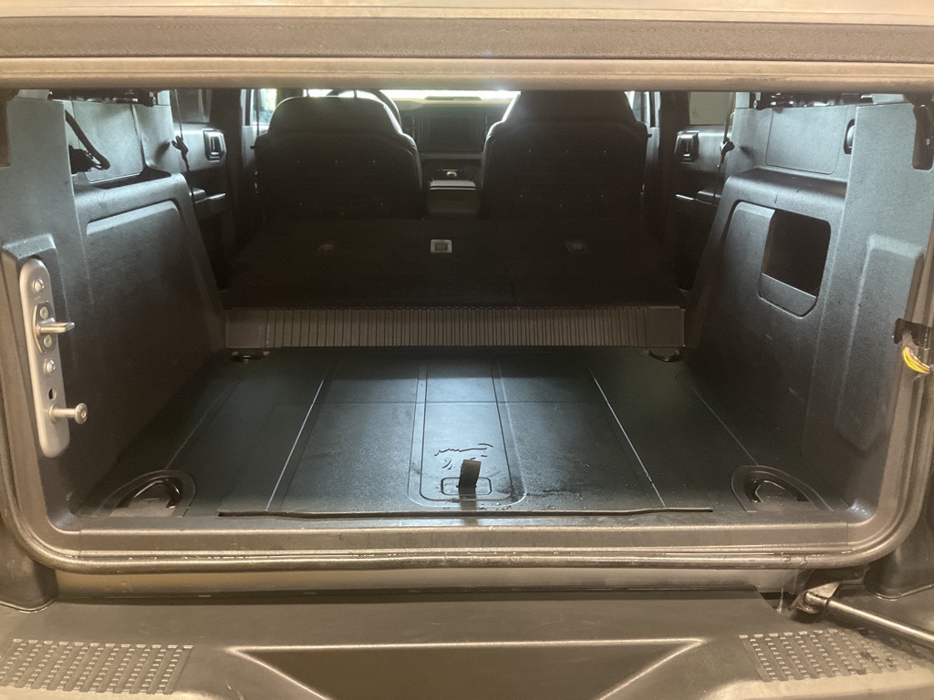 Vehicle image 24 of 25