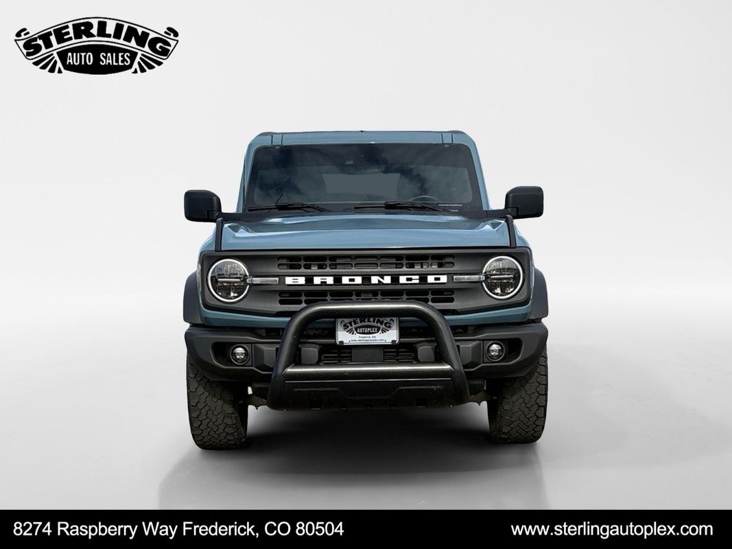 2022 Ford Bronco Black Diamond Image 2 of 15
