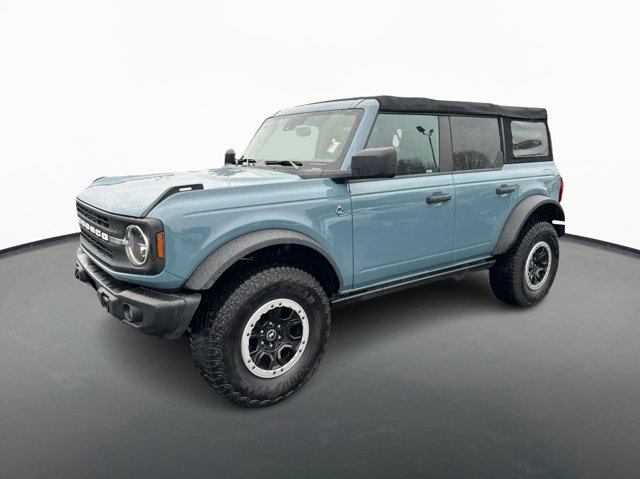 2022 Ford Bronco Black Diamond Image 1 of 35