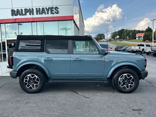 2022 Ford Bronco Outer Banks Image 3 of 29