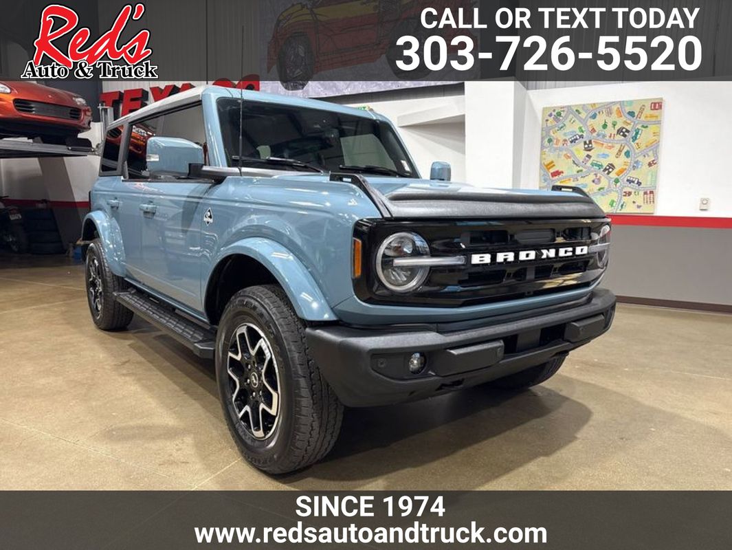 2022 Ford Bronco Outer Banks Image 2 of 129