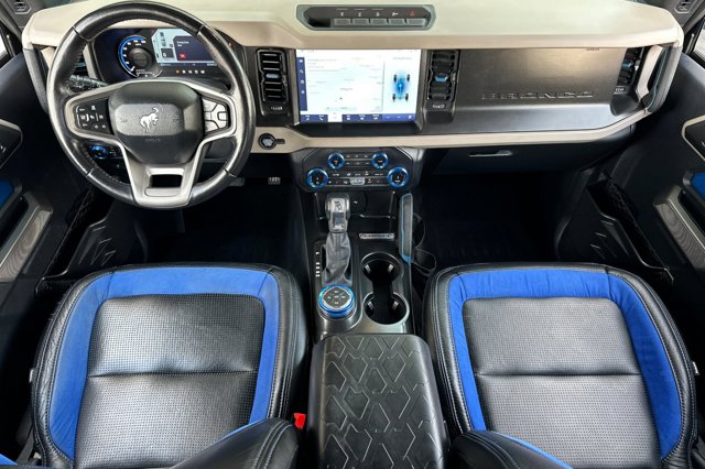 Vehicle image 13 of 30
