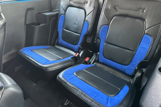 Vehicle image 12 of 30
