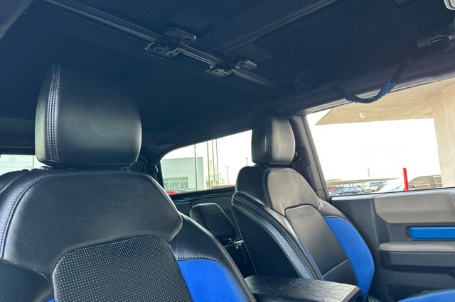 Vehicle image 17 of 30