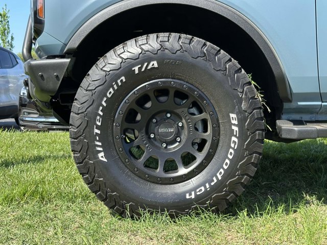 Vehicle image 25 of 26