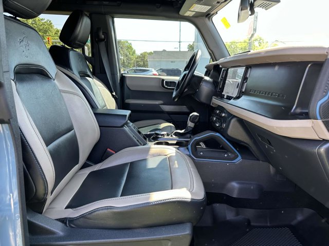 Vehicle image 16 of 26