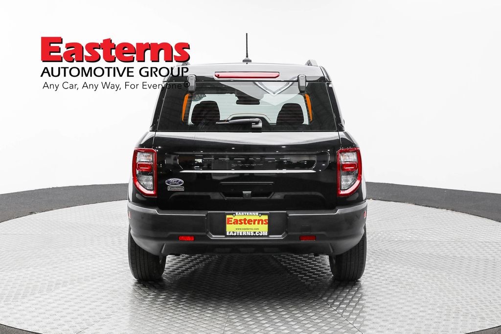 Vehicle image 14 of 61