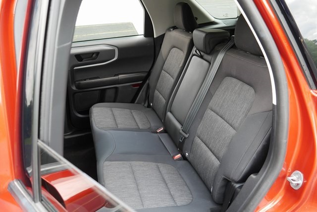 Vehicle image 17 of 46
