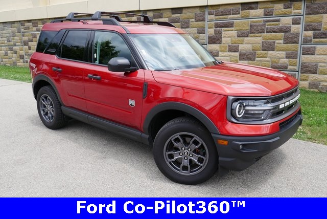 Vehicle image 3 of 46