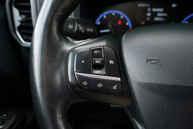 Vehicle image 39 of 46