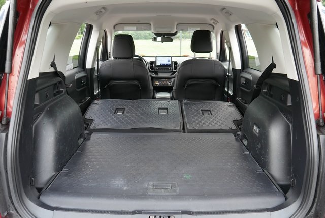 Vehicle image 14 of 46