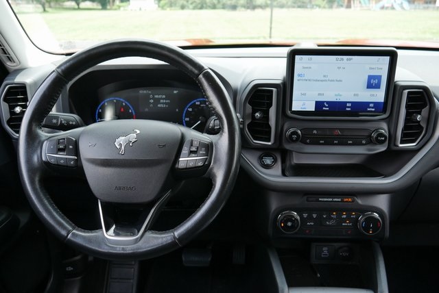 Vehicle image 20 of 46