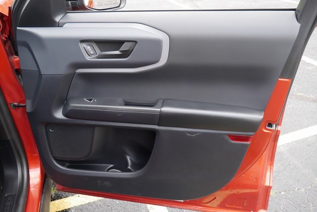 Vehicle image 29 of 46