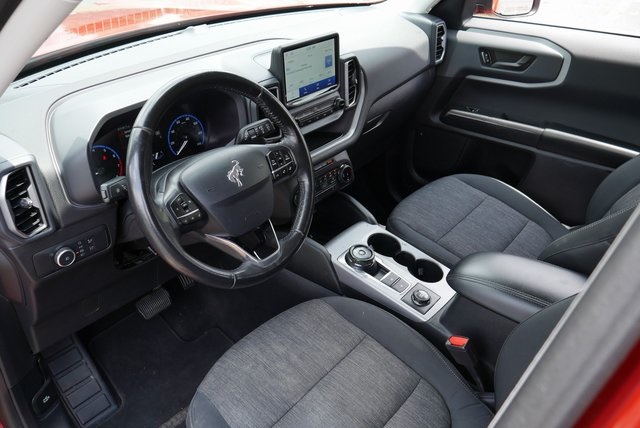 Vehicle image 21 of 46