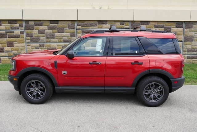 Vehicle image 8 of 46