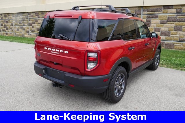 Vehicle image 5 of 46
