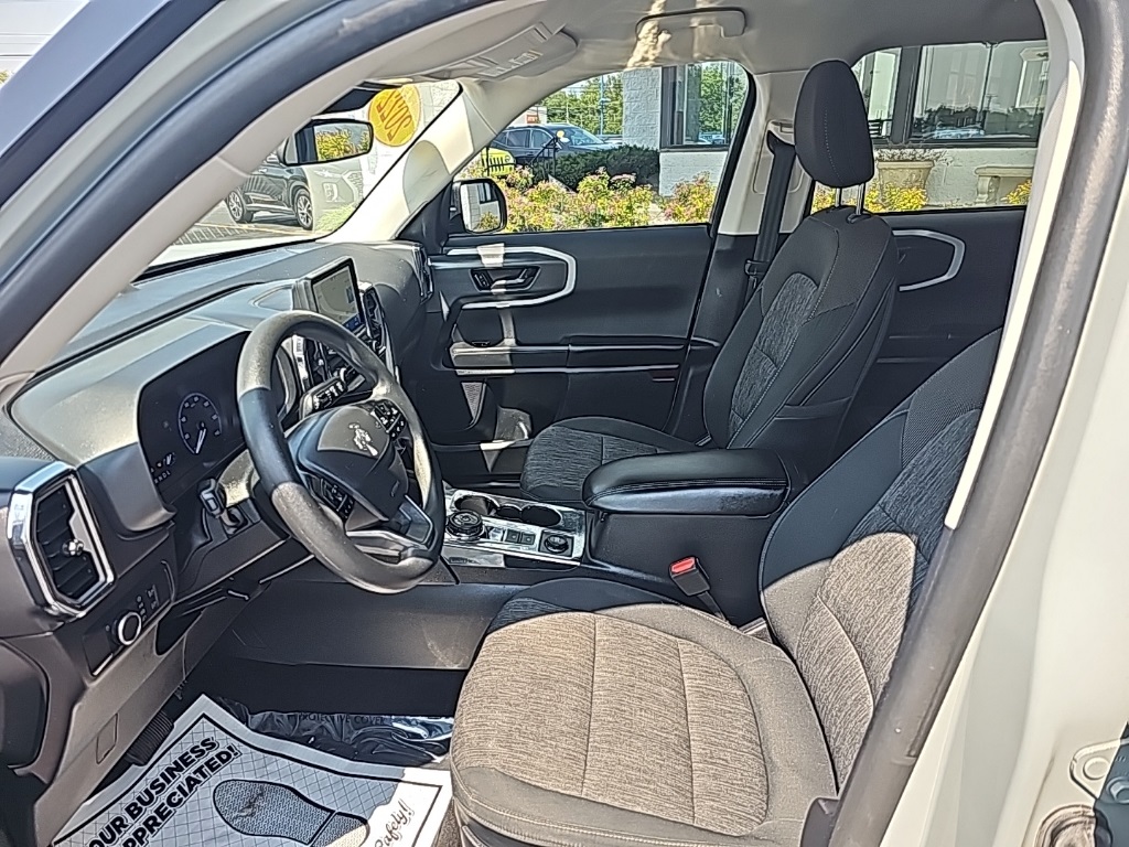 Vehicle image 20 of 25
