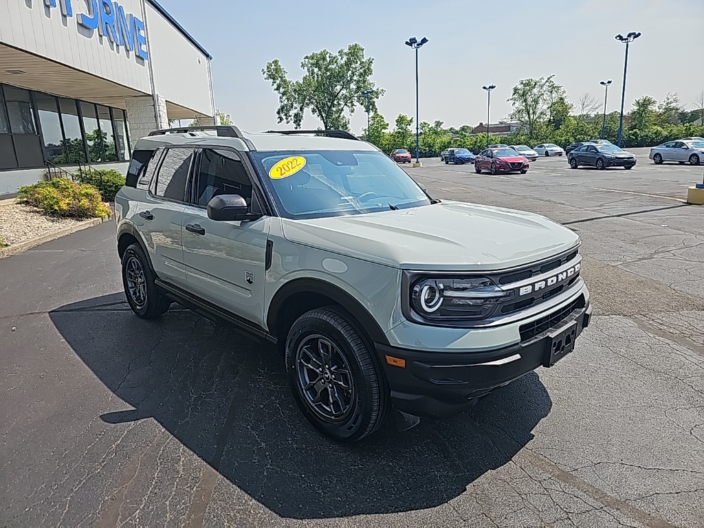 Vehicle image 4 of 25