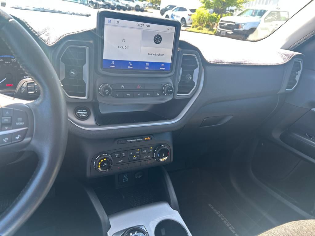 Vehicle image 23 of 29