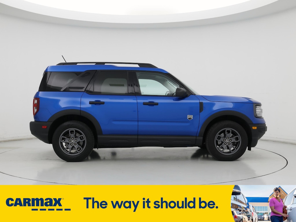 Vehicle image 4 of 27
