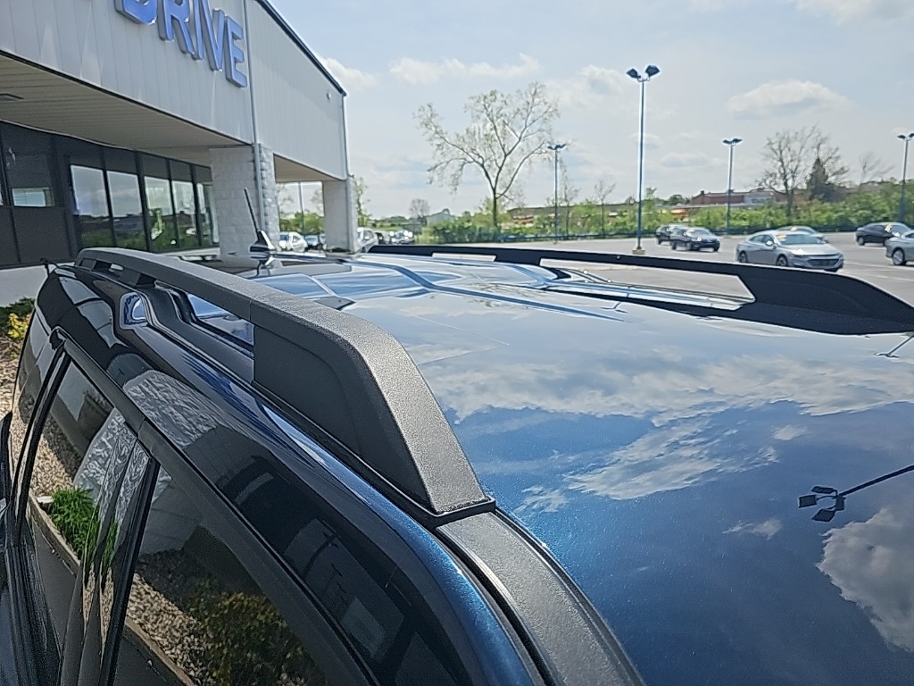 Vehicle image 11 of 28
