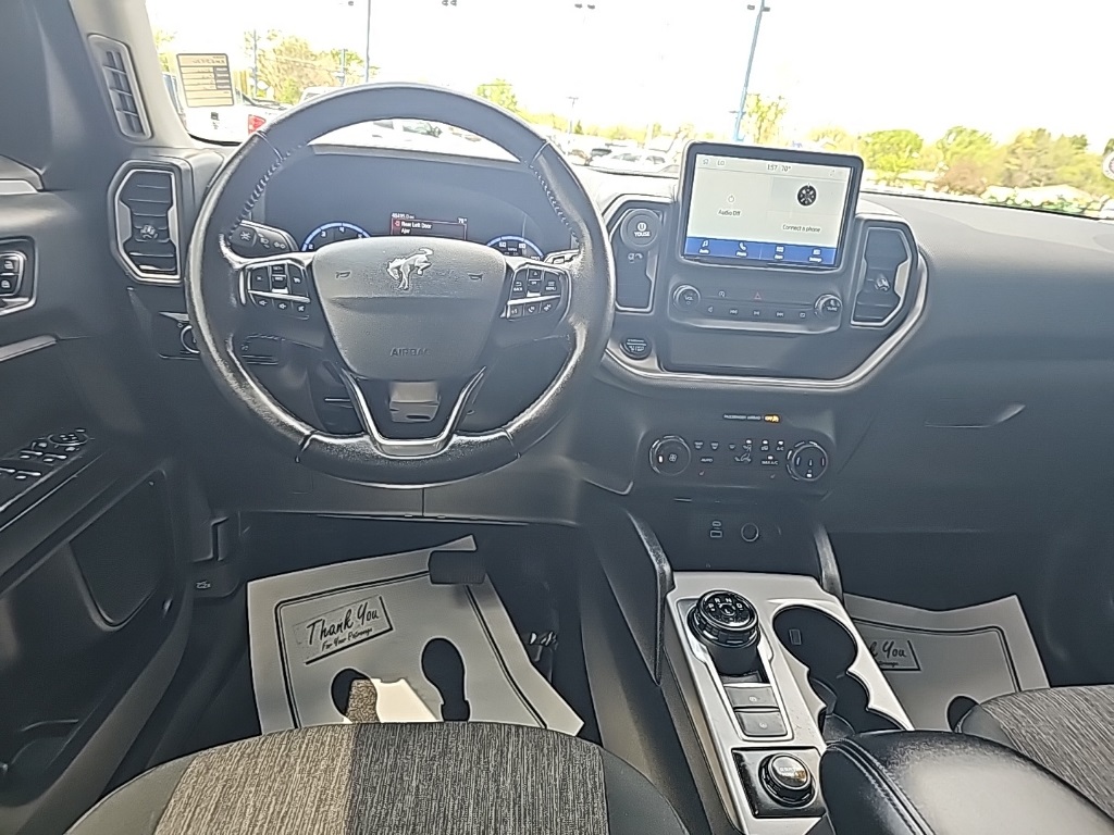 Vehicle image 16 of 28