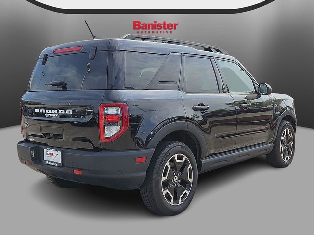 Vehicle image 4 of 33