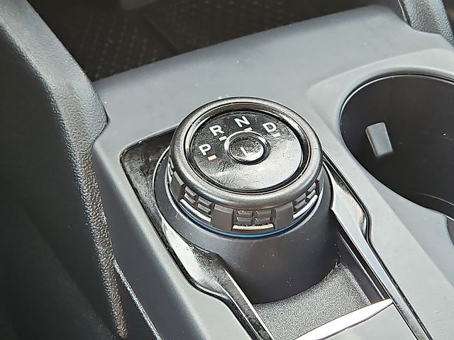 Vehicle image 14 of 33