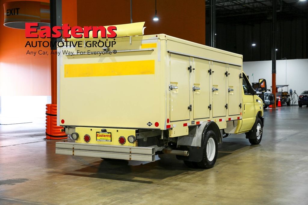 Vehicle image 2 of 40