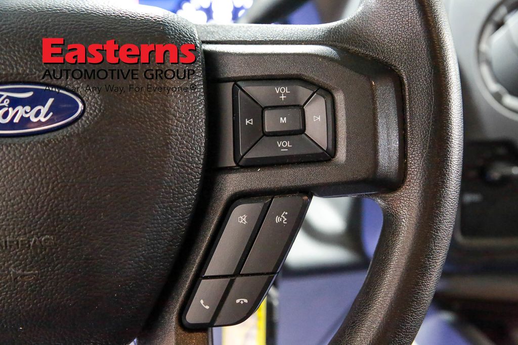 Vehicle image 16 of 40