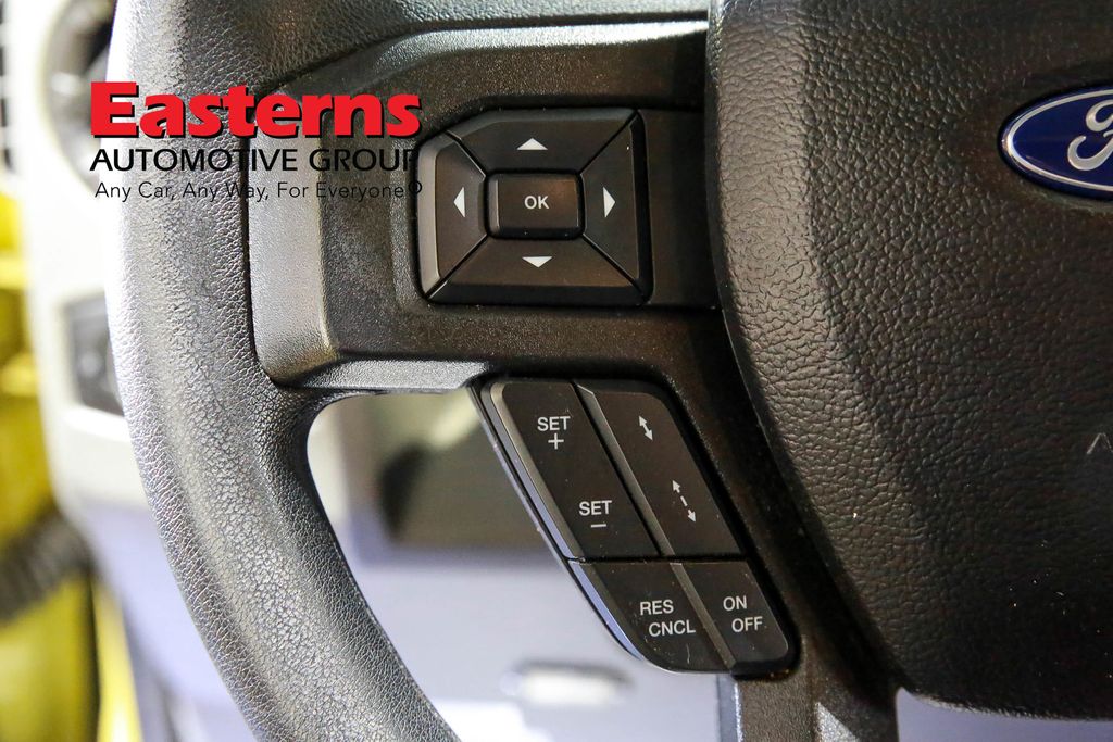 Vehicle image 15 of 40