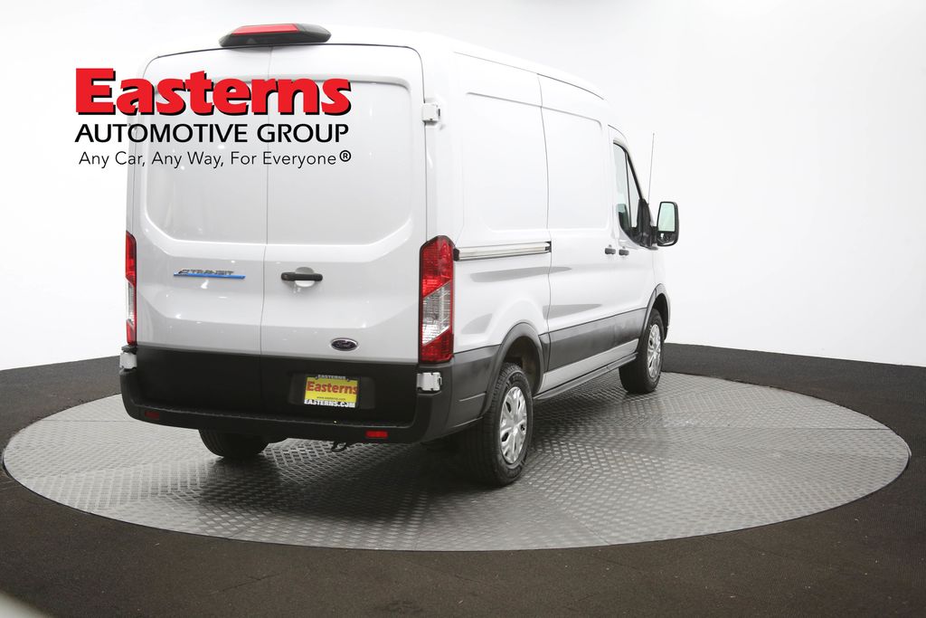 Vehicle image 16 of 63
