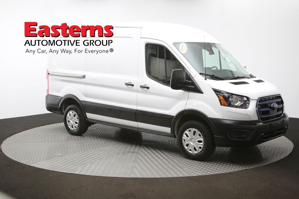 Vehicle image 23 of 63