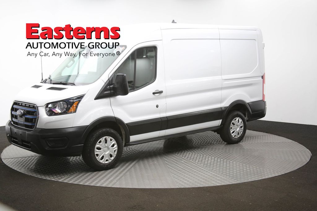 Vehicle image 29 of 63