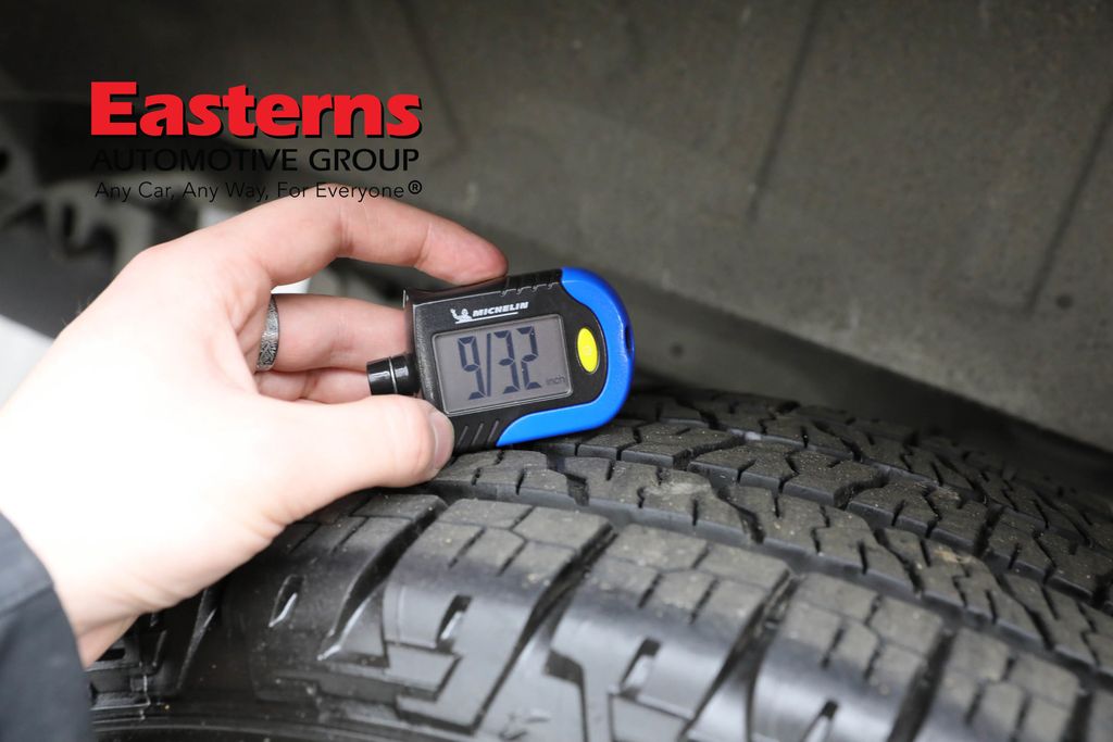 Vehicle image 56 of 63
